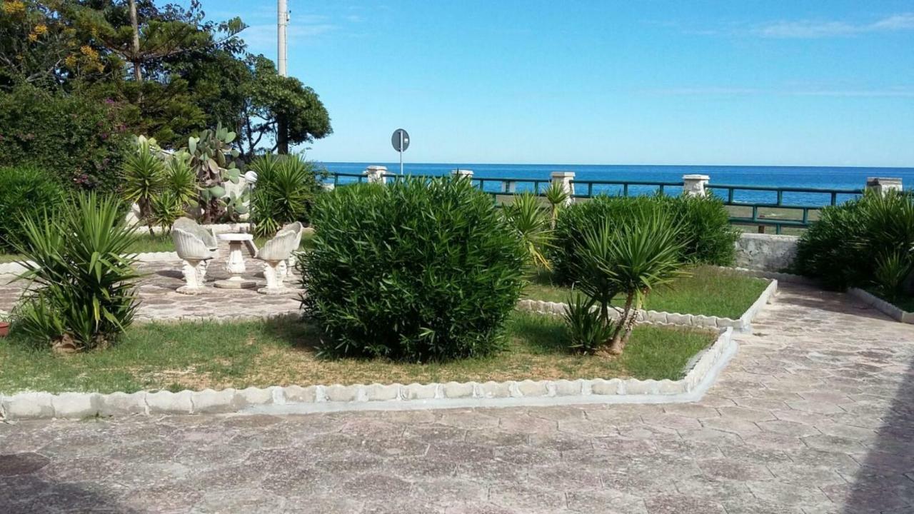 Villa Ada Casa Vacanze Torre Specchia Ruggeri Exterior foto